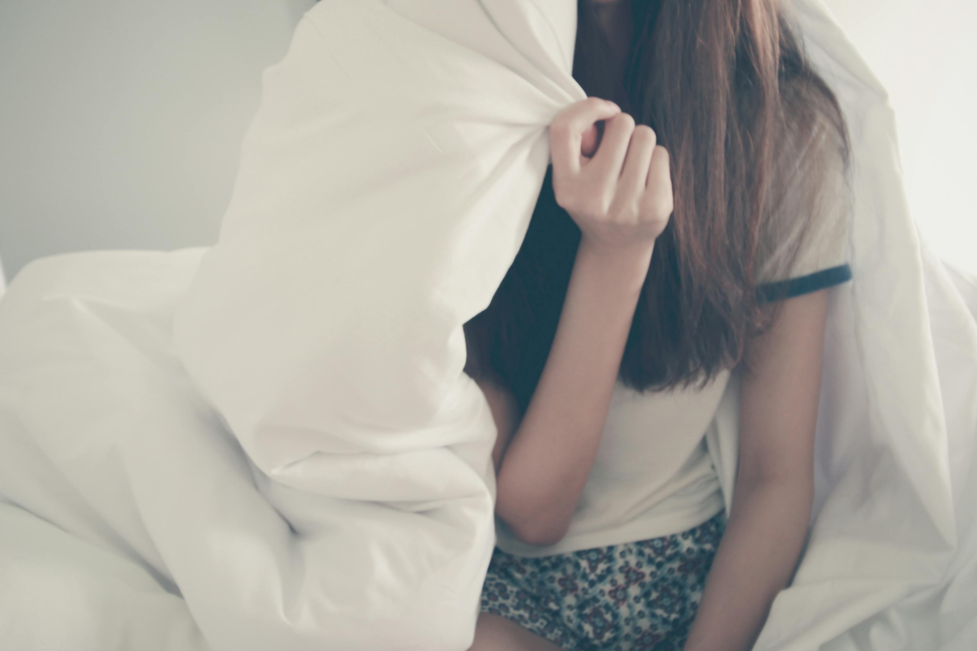 关于内衣少女的动漫，涉黄问题的探讨与反思
