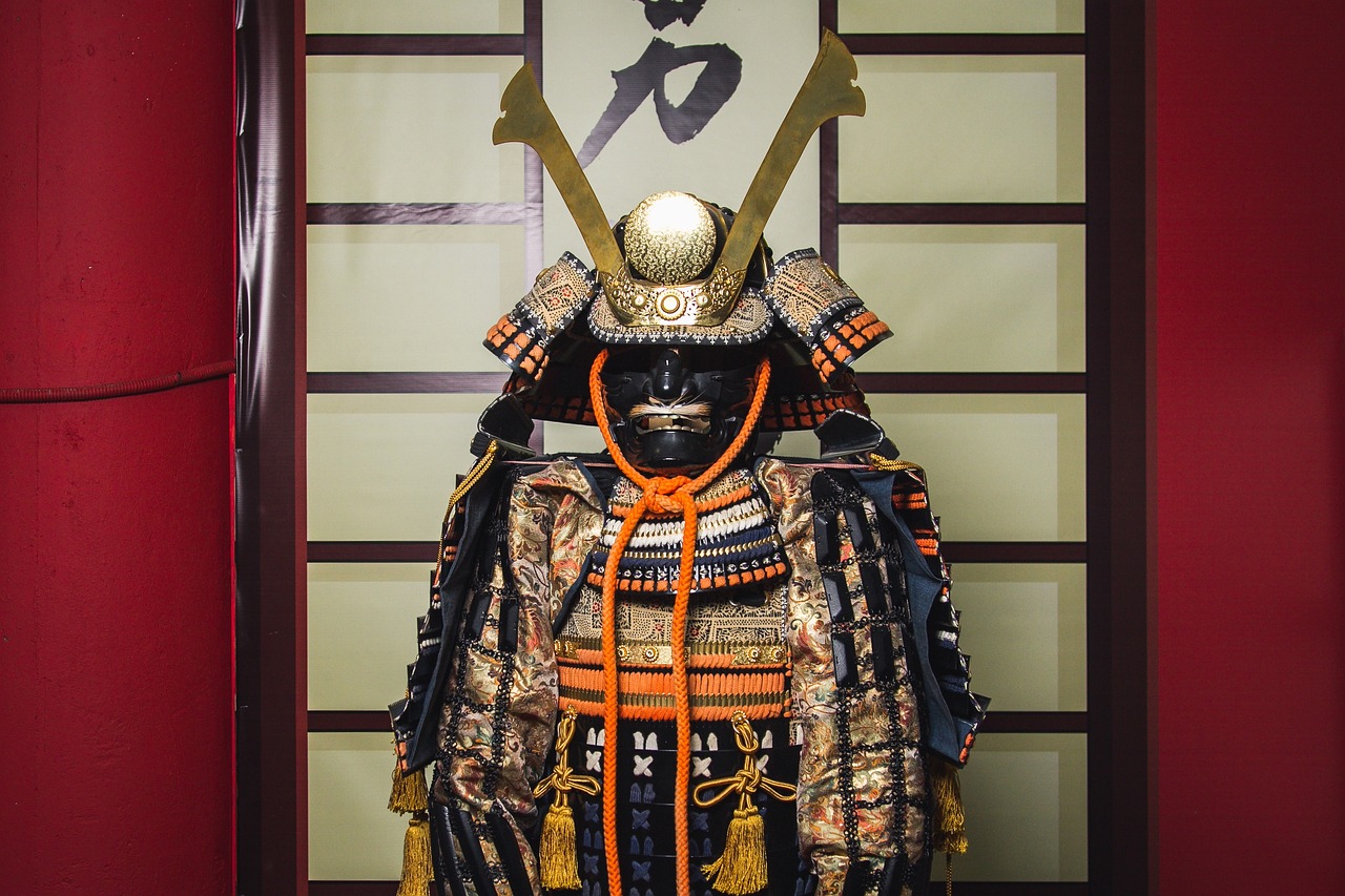 最新铠甲勇士，科技与力量的融合，无畏守护的勇士形象展现！