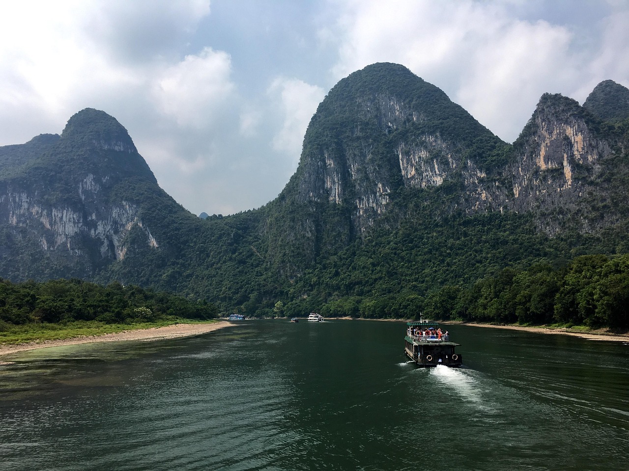 股市风云下的桂林旅游，机遇与挑战并存